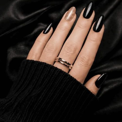 section1_black_nail_luxury_salon
